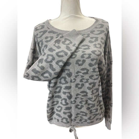 Barefoot Dreams CozyChic Ultra Lite Leopard Print Tie Hem Pullover Sweater Gray - Picture 4 of 11